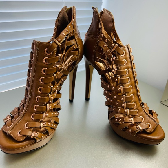 Brown color sandals size 6M/36 , brand BCBG ENERATION TM , used - Picture 3 of 6